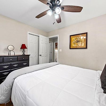 Goodkarma Rentals Refreshed Smyrna Home Near Battery Atl Half Mile To Interstate Atlanta Kültér fotó