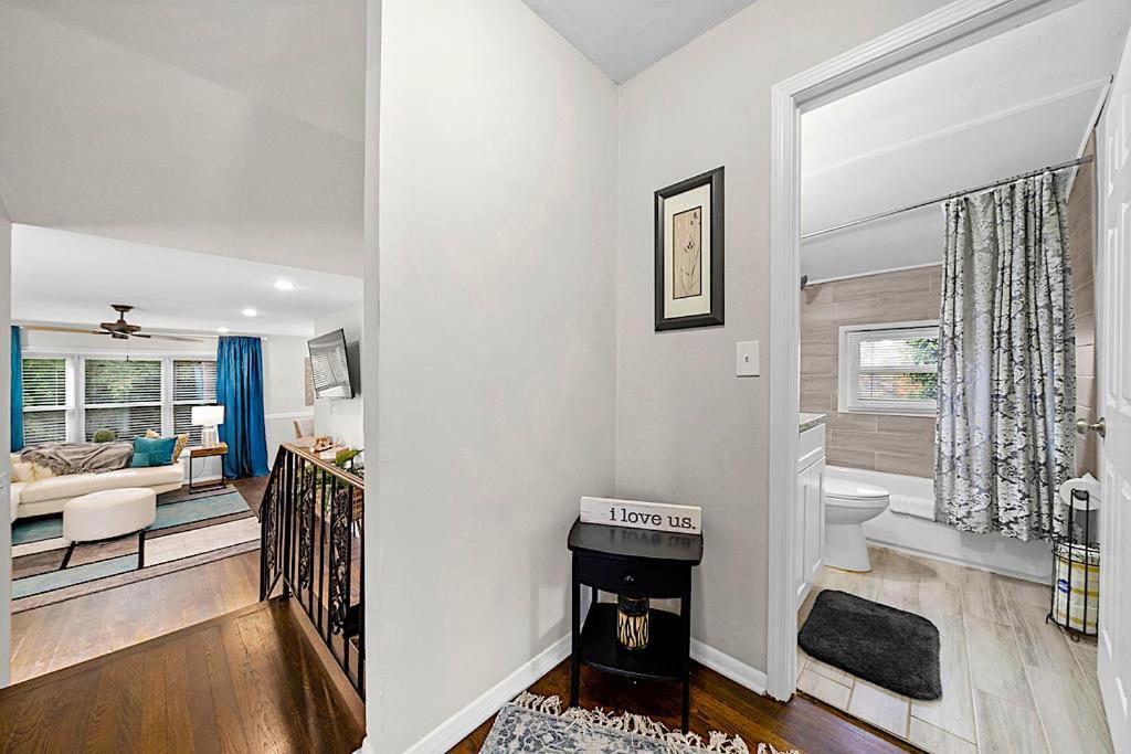 Goodkarma Rentals Refreshed Smyrna Home Near Battery Atl Half Mile To Interstate Atlanta Kültér fotó