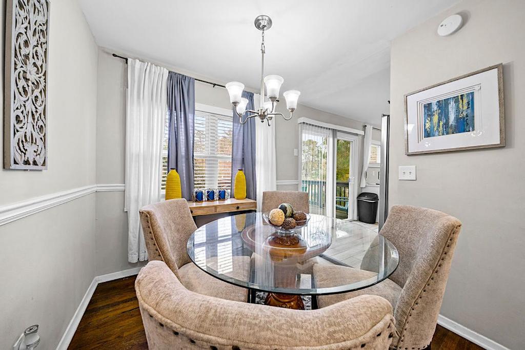 Goodkarma Rentals Refreshed Smyrna Home Near Battery Atl Half Mile To Interstate Atlanta Kültér fotó