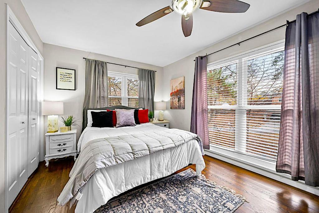 Goodkarma Rentals Refreshed Smyrna Home Near Battery Atl Half Mile To Interstate Atlanta Kültér fotó