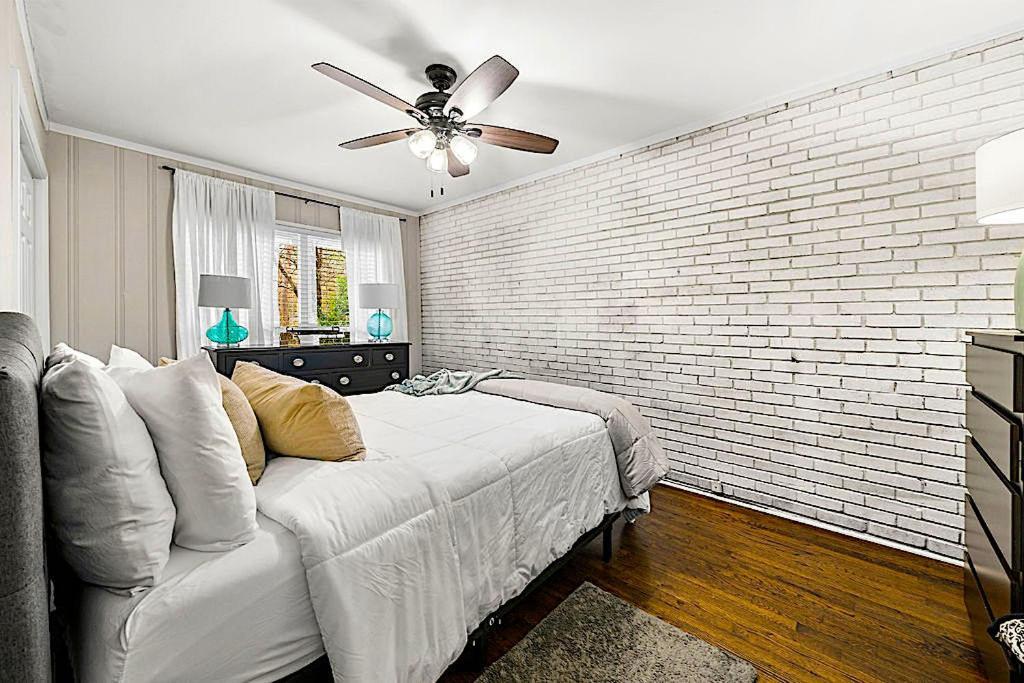 Goodkarma Rentals Refreshed Smyrna Home Near Battery Atl Half Mile To Interstate Atlanta Kültér fotó