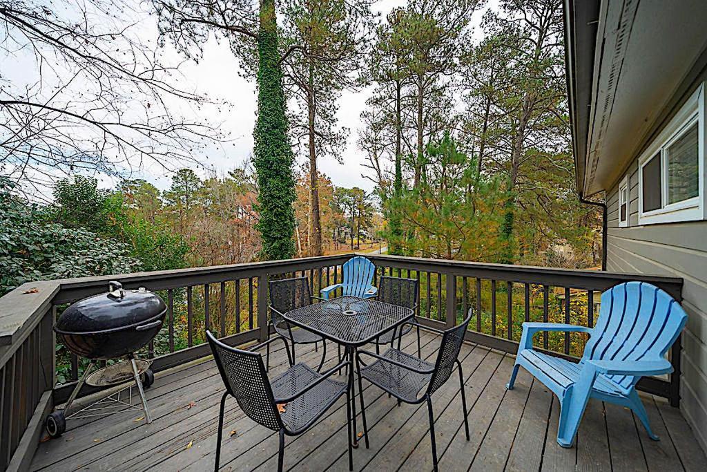 Goodkarma Rentals Refreshed Smyrna Home Near Battery Atl Half Mile To Interstate Atlanta Kültér fotó